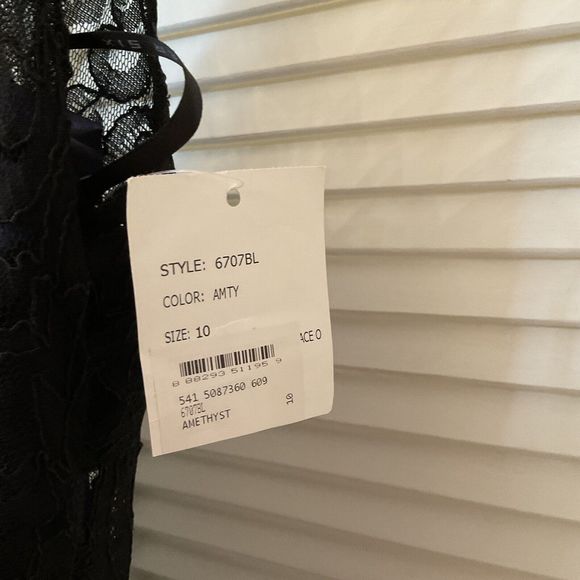 After Six Black Lace Cocktail Length V-Neck Dress Size 10 NWT - Picture 10 of 10